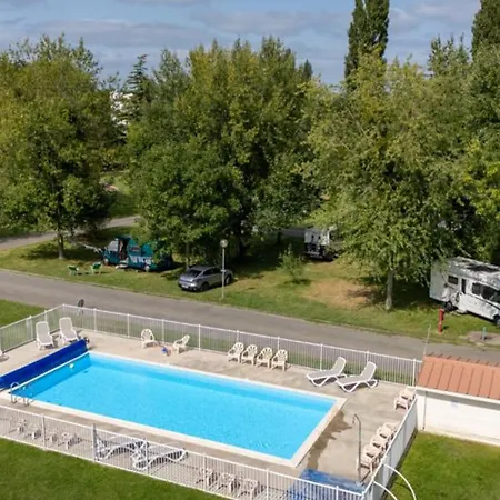 Pour 4 Avec Terrasse Et Cuisine Equipee - Api-1-52-705