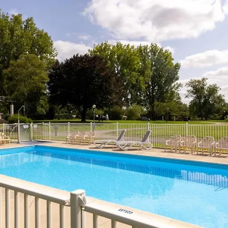 Pour 4 Avec Terrasse Et Cuisine Equipee - Api-1-52-705 Kemping *